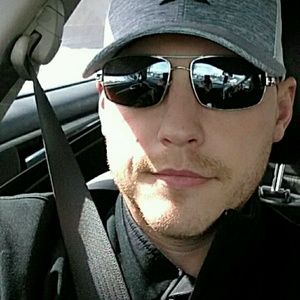 Meet your Posher, Jeffrey